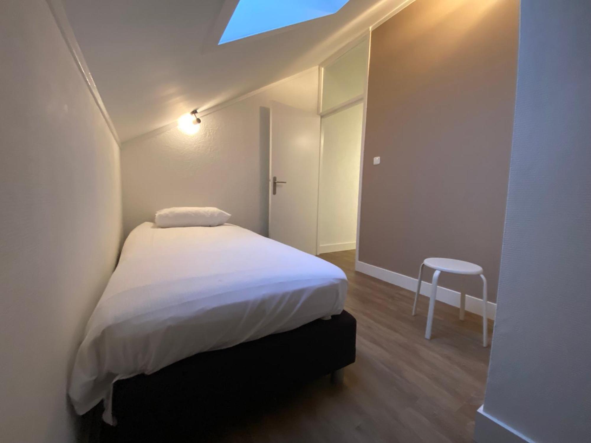 Onderaan Duinen In Zoutelande, 5 *